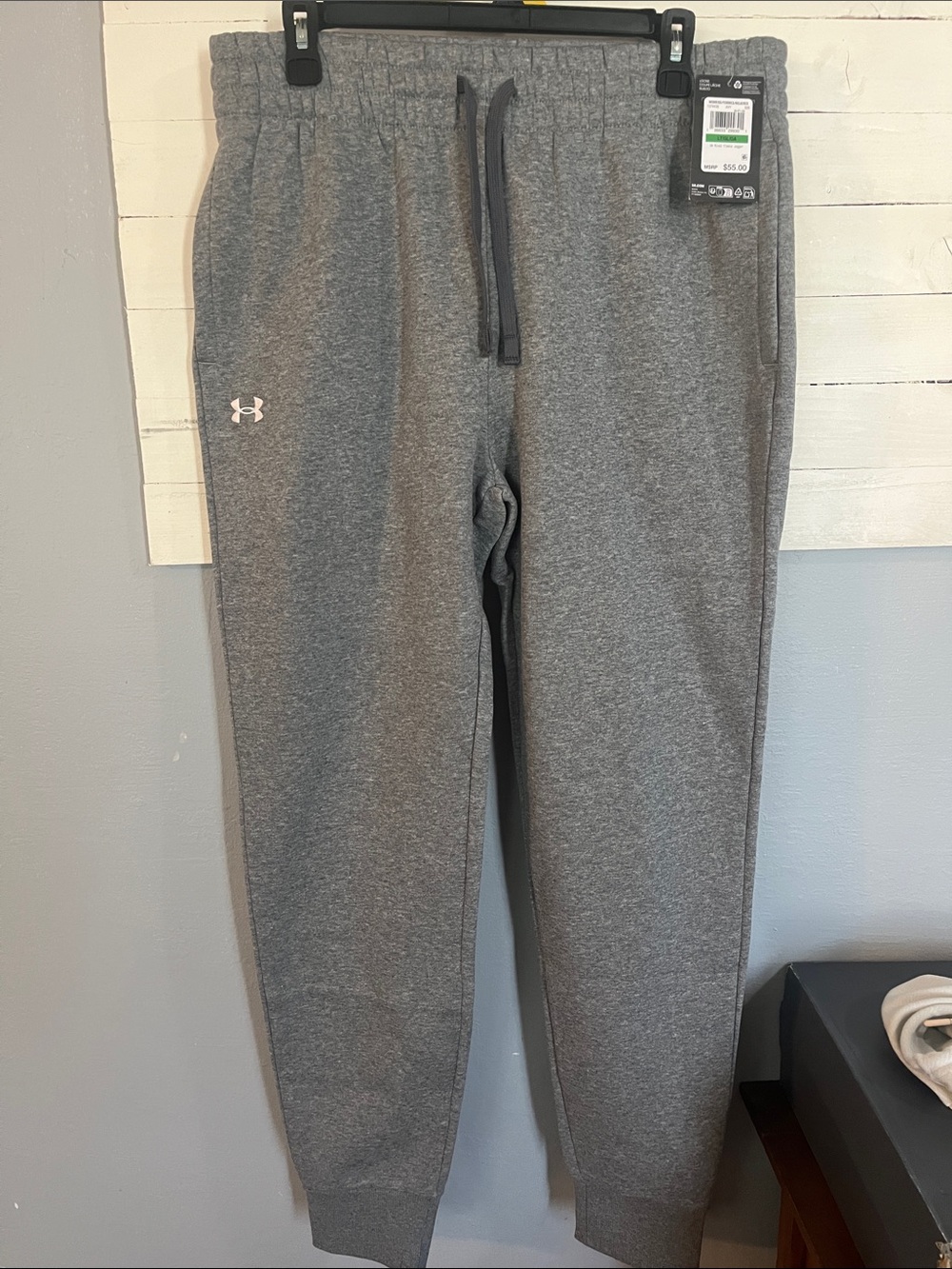 Under Armour Men's Heather Gray Jogger Sweatpants